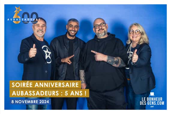 Toutes les photos du photocall de la soirée 5 ans & 600ème Aubassadeurs