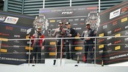 Viny et Brady Beltramelli sur le podium à Spas Francorchamps.