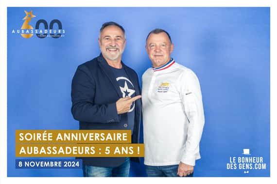 Toutes les photos du photocall de la soirée 5 ans & 600ème Aubassadeurs